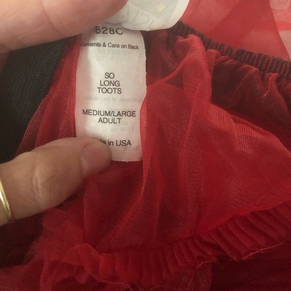 Red Tutu - Picture 6 of 6